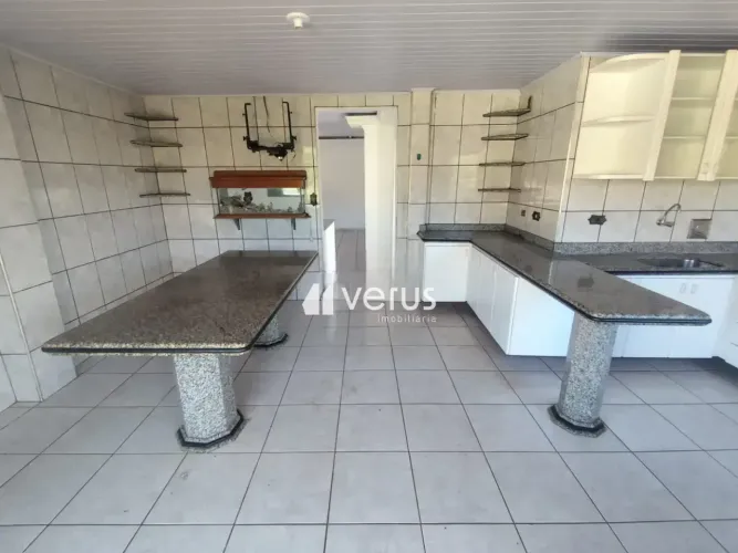 Casa para aluguel, 4 quartos, 1 suíte, 2 vagas, Jaraguá - Uberlândia/MG