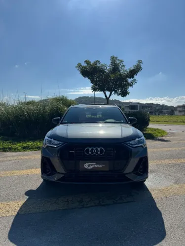 Audi Q3 Perf. Black 2.0 TFSI Tiptr. Quattro 2024