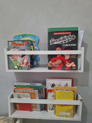 Prateleiras para  livros