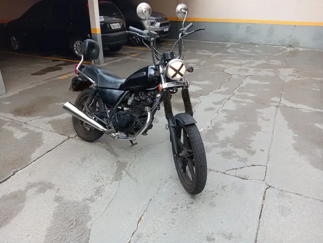 Suzuki Intruder 125