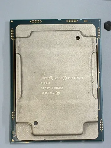 Processador Intel Xeon Platinum 8124M
