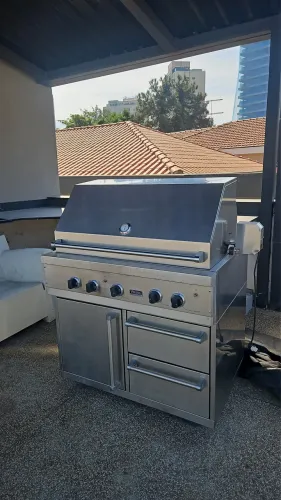 Churrasqueira a Gás Viking Professional em Aço Inox com Gabinete - Linha Premium