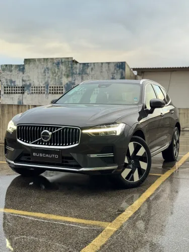 Volvo XC-60 T-8 Ultimate 2.0 AWD (híbrido) 2024
