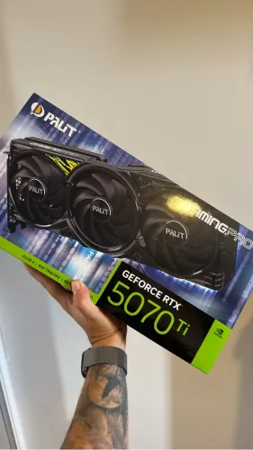 Placa de vídeo Rtx 5070 Ti Palit nova lacrada com nf