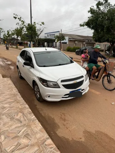 Chevrolet Onix JOY Hatch 1.0 8V Flex Mec. 4P 2019