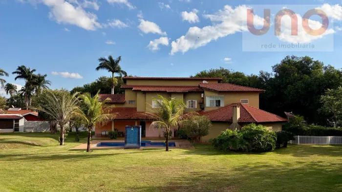 Sobrado em Vila Nossa Senhora das Gracas - Campo Grande