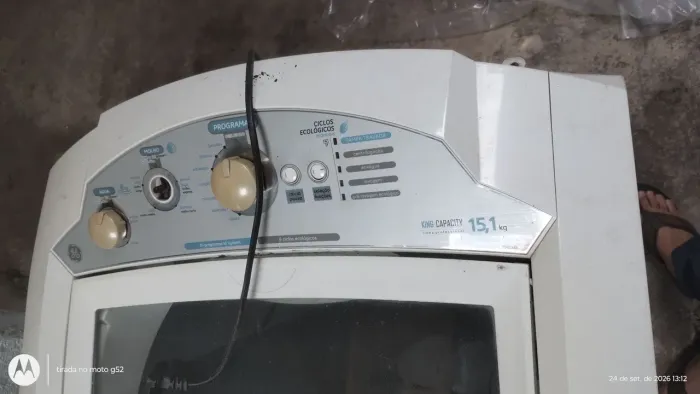 Máquina de lavar antiga 15,1 kg para retirar peças 