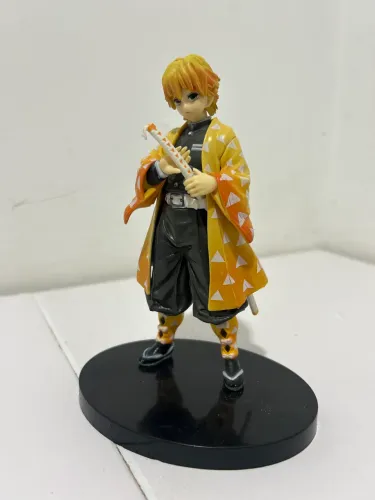 Action figure Zenitsu 