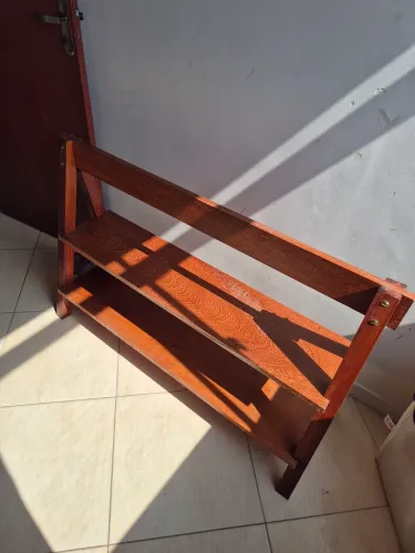 Rack móvel para sala