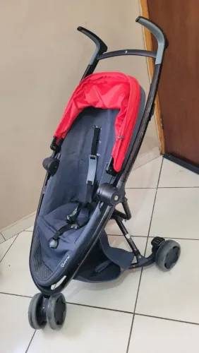 Carrinho de bebê da Quinny