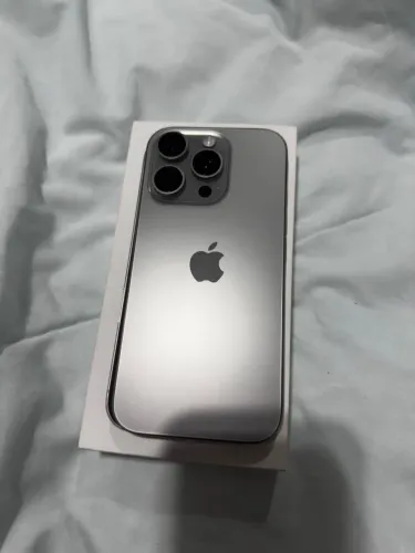IPHONE 16 PRO 128 GB EM ESTADO DE NOVO COM GARANTIA APPLE 