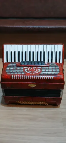 Acordeon Stradella 80 baixos