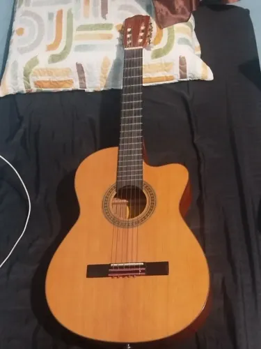 Violão Di Giorgio.