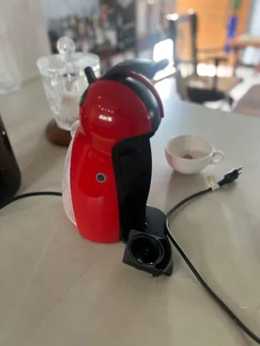 Cafeteira Dolce Gusto Vermelha 