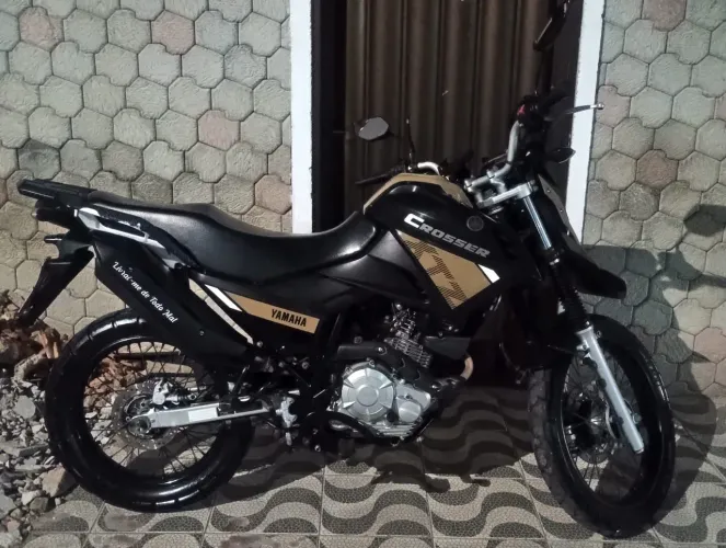 CROSSER Z 23/24 R$17.000 EM DIA QUITADA