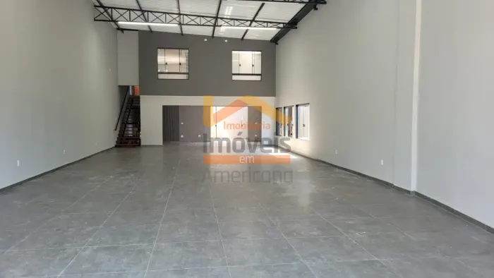 LINDO SALÃO COMERCIAL, OTIMA LOCALIZAÇÃO, COM ACABAMENTO FINO