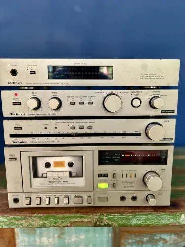Som Technics