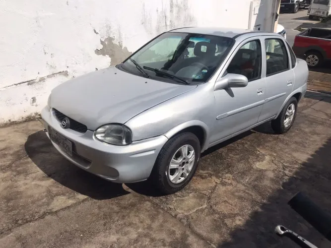 Chevrolet Corsa Sedan Super Milenium 1.0 MPFI 16V 2000
