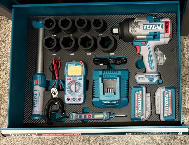 Kit Chave de Impacto TOTAL 20V - 1350 Nm