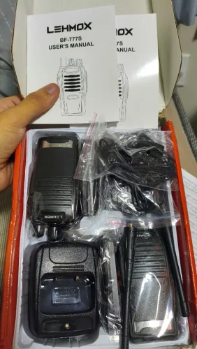 kit 2 rádios comunicador baofeng<br>Alcance 12 Km 16 Canais BF 777S Profissional