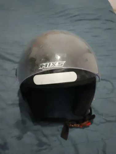 Capacete