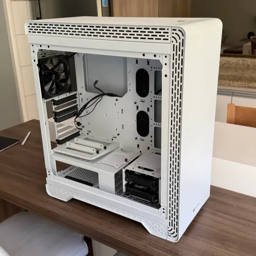 Gabinete Termaltake - doação