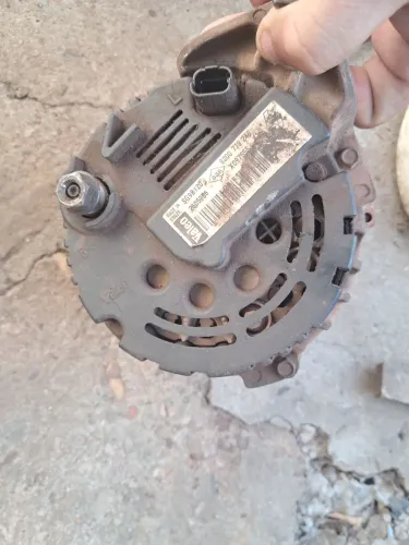Alternador sandero