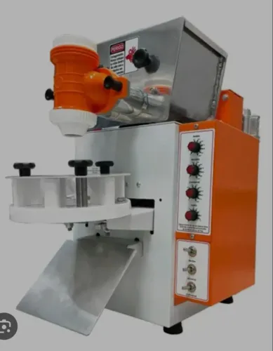 Máquina de salgados e masseira de 5 kg