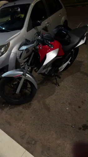 CG titan 160 em perfeito estado de conservação so pegar e andar