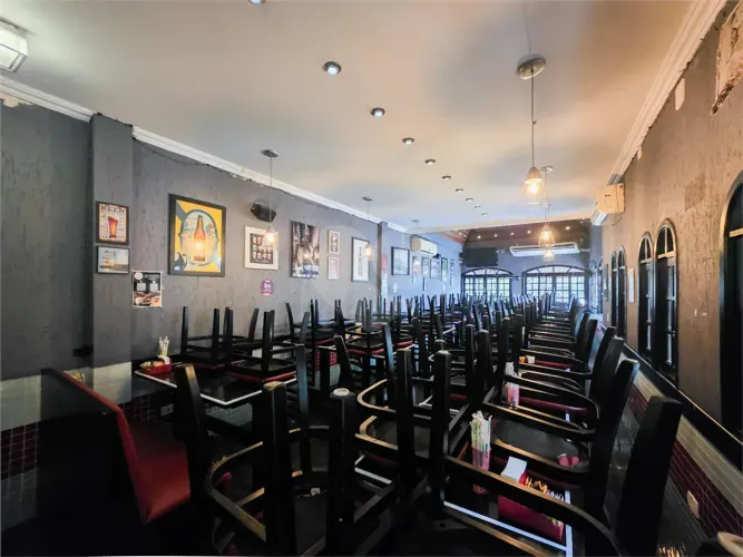 Salão Comercial / Loja - Santo Amaro - Vão Livre - Bar / Restaurante - Venda / Compra