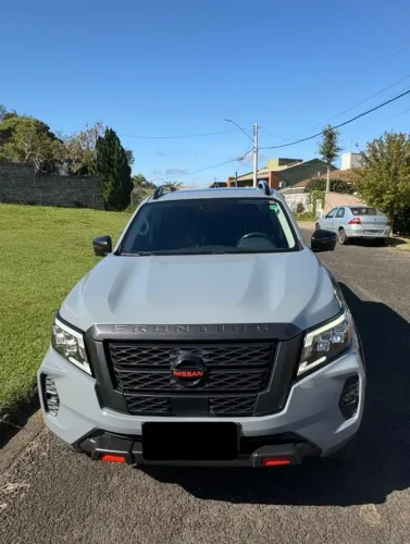 Nissan Frontier Pro4x CD 4X4 2.3 Bi-TB Die. AUT 2023