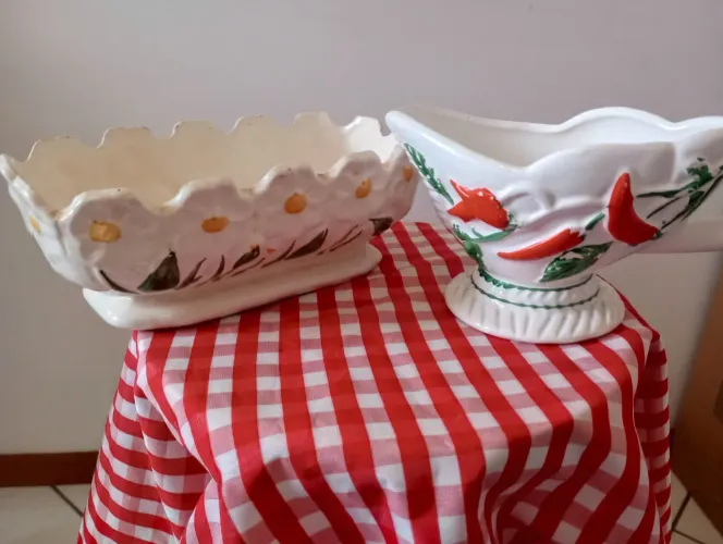 Fruteiras em porcelana.