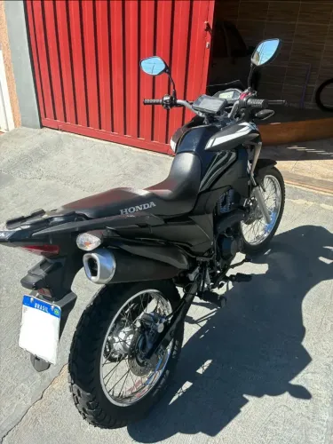 Honda XRE190 super nova com baixa quilometragem