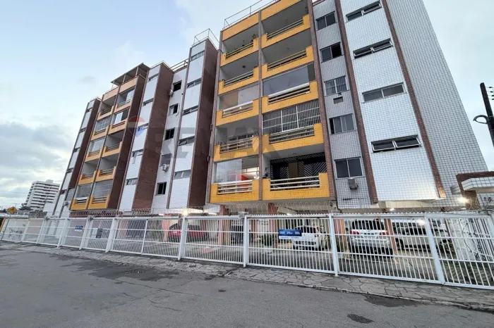 Cobertura Magnífica no Bairro de Fátima, Fortaleza / Edifício Exupery.