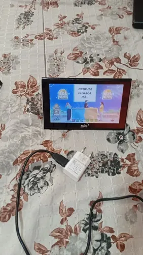 GPS com tv digital 7 polegadas bateria boa e carregando