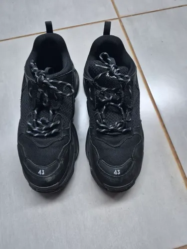 Tênis Estilo Balenciaga Triple S Preto Nº 43