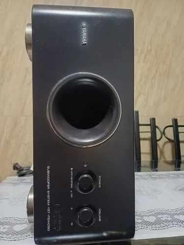 Subwoofer Yamaha YST-FSW050 - Slim