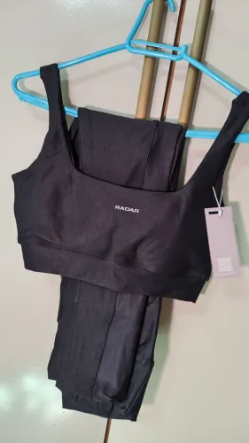 Vendo conjunto feminino fitness.