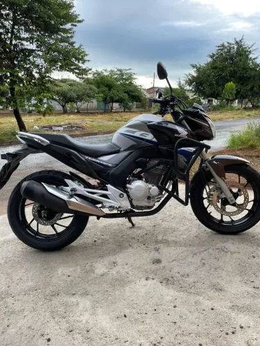 Cb twister 2019/2020 zera só transferir . Ótimo estado * 