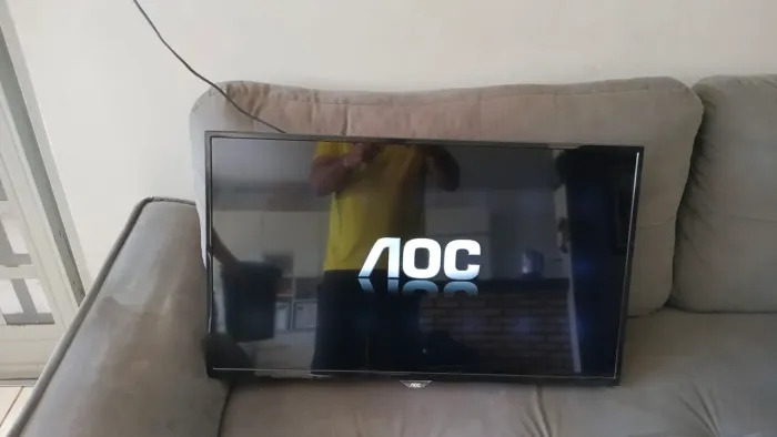 Smart TV AOC de 32" (Modelo LE32S5970)