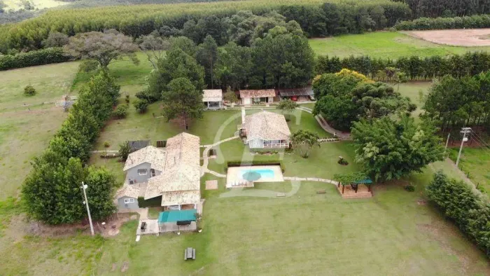 Haras com 5 dormitórios à venda, 14184 m² por R$ 4.500.000,00 - Distrito Industrial - Botu