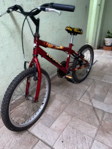 Bicicleta Infantil semi nova