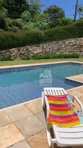 Casa em Condomínio na Granja Guarani | 3 Quartos e Lazer Completo