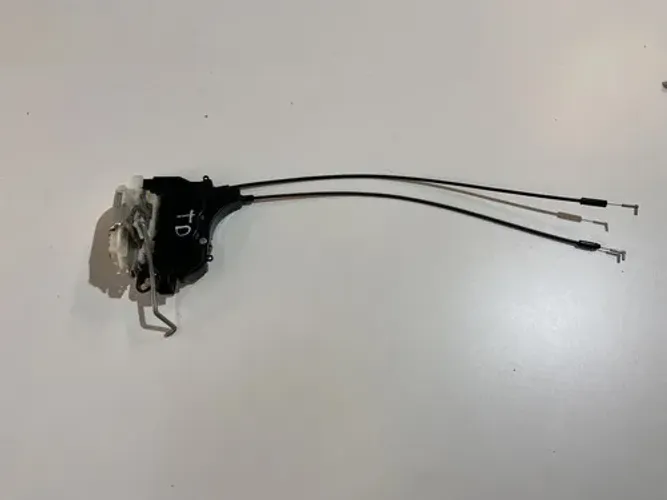 Fechadura Porta Traseira Direita Mitsubishi Lancer 2011 A 19