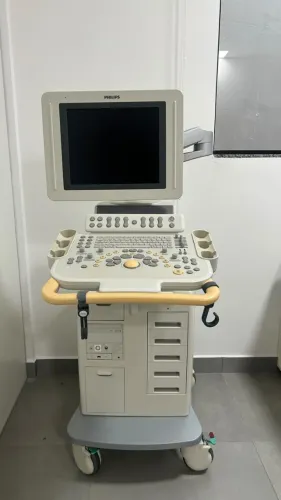Ultrassom Philips HD11 XE 2012 com 4 Transdutores e Setorial Cardio