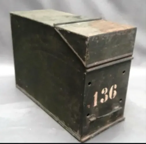 Caixa Arquivo Industrial em Metal com Pátina Envelhecida - Item Vintage/Rústico