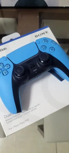 PS5 com Leitor + 3 Controles DualSense - Impecável