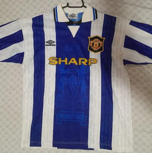 CAMISA OFICIAL FUTEBOL - MANCHESTER UNITED - WEMBLEY 1968
