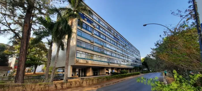 Lindo apartamento 4 quartos na SQS 115 para alugar