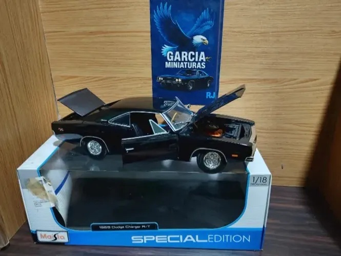 1969 Dodge Charger R/T Maisto Special Edition - Escala 1:18